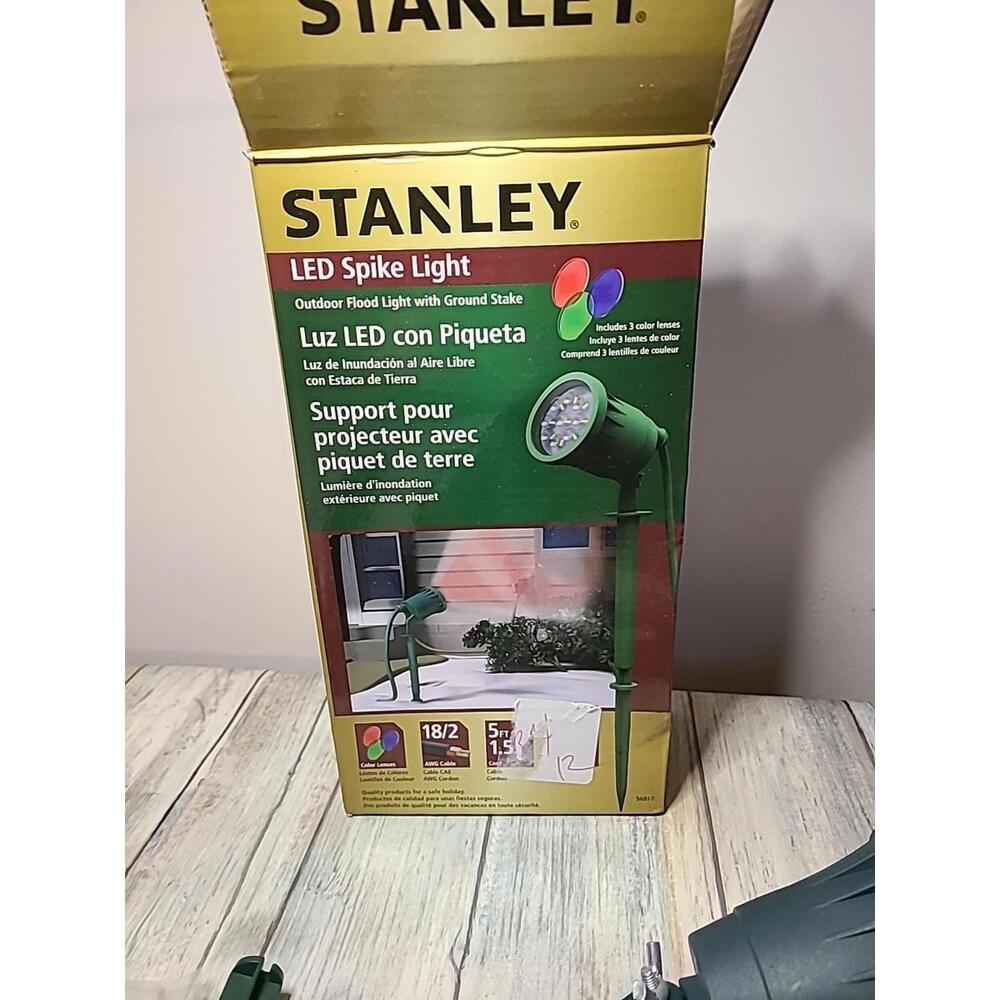 Stanley Outdoor Spotlight Stake Plug Landscape Floodlight